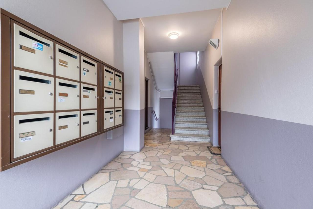 شقة Petit Port Furnished Flat آنسي المظهر الخارجي الصورة